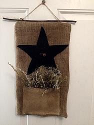 M-192 Burlap Hanger