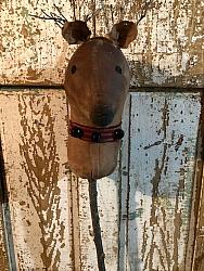 M-195 Reindeer head on stick