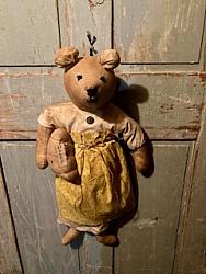  #800 D-226 Bear with beehive